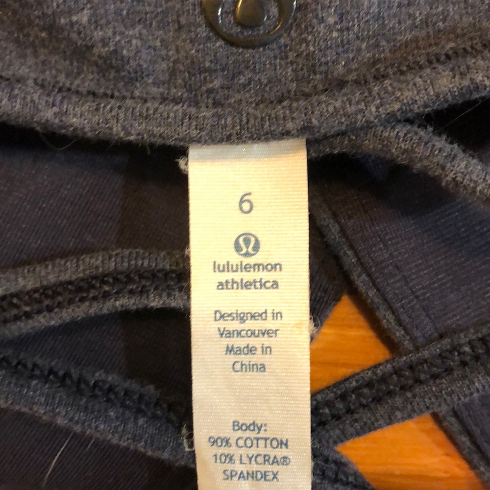 Lululemon Tank - Picture 4 of 4